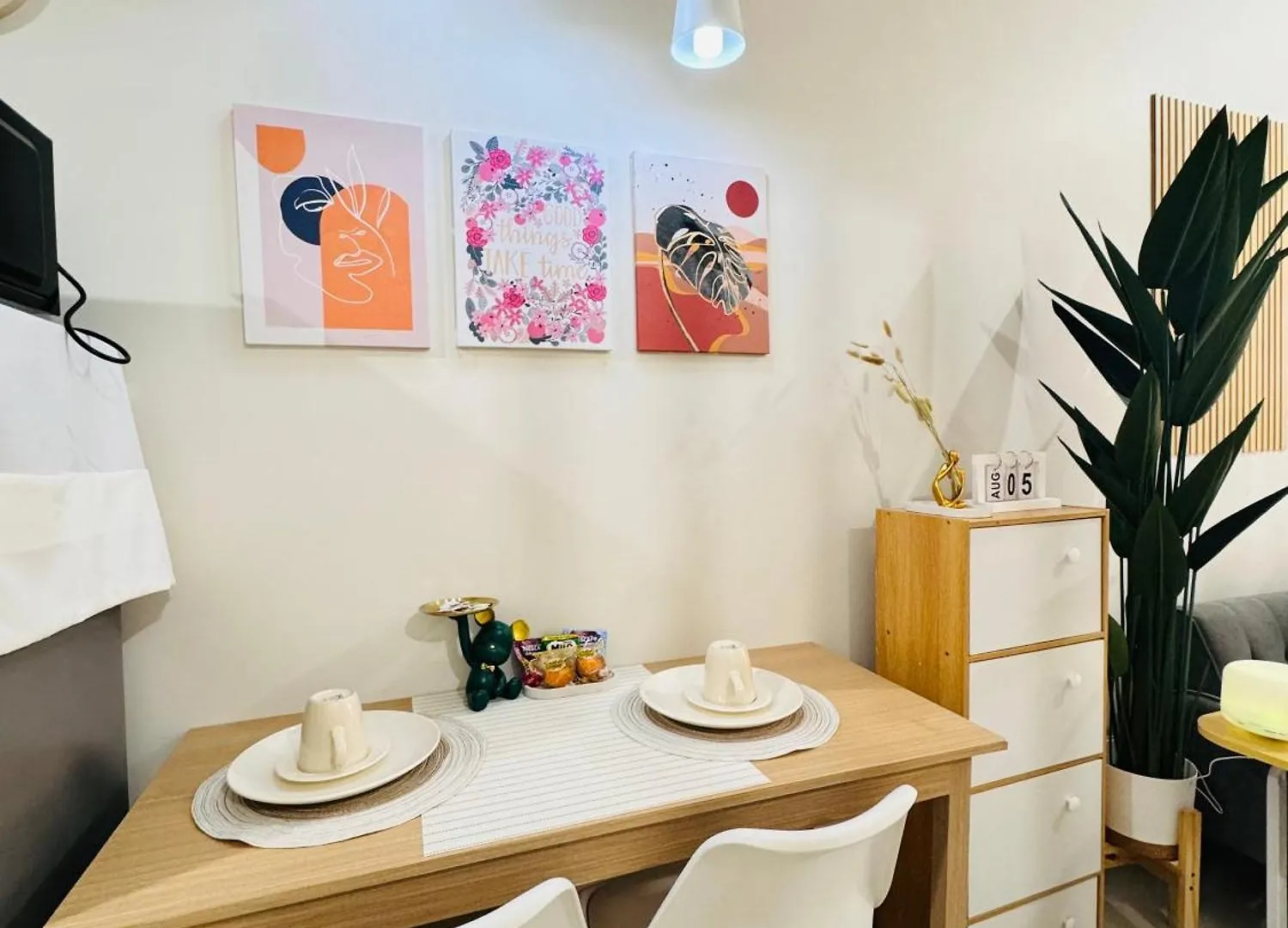 Aesthetic Unit Near Picc And Moa Apartment Manila